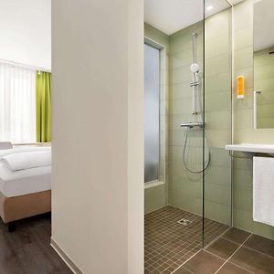 Benachbartes Standard Zimmer